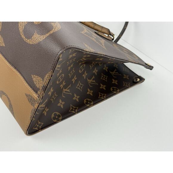 Louis Vuitton Monogram Giant Onthego GM Tote Bag Brown with Gold Hardware B-3 - Picture 12 of 16